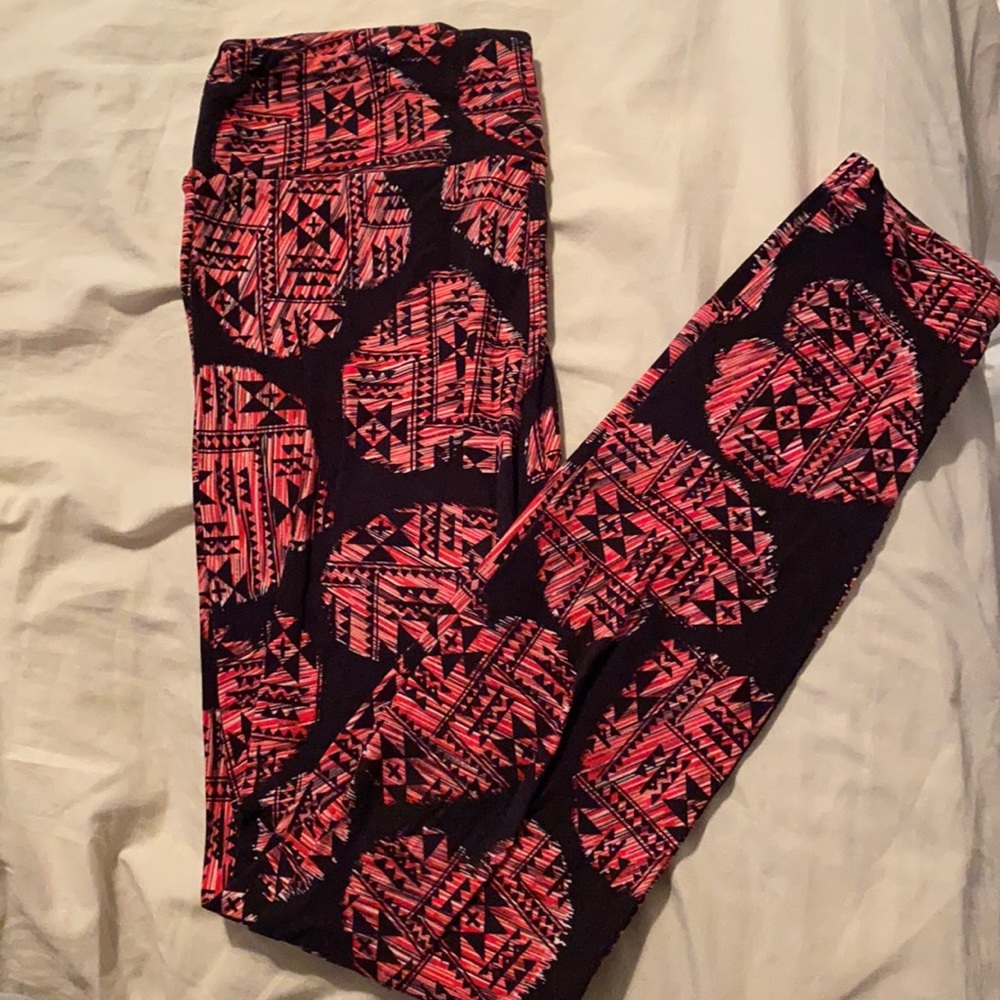 Lularoe Heart Print OS leggings